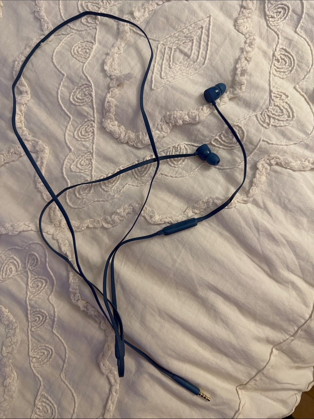 Beats by Dre Blue Wired In-Ear Earbuds with Inline Microphone